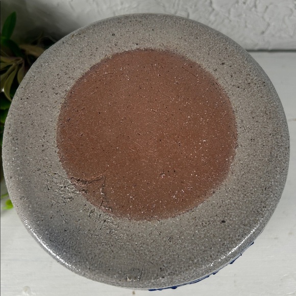 VTG Rowe Salt Glazed Pottery Crock w/ Pig 1984 Pottery Pig Crock - Picture 9 of 12